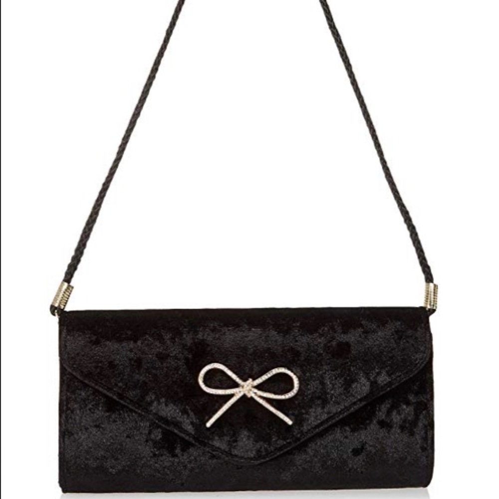 Black clutch with bow